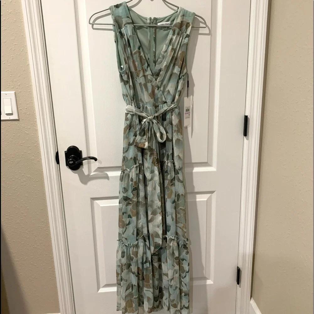 Calvin Klein Lurex Chiffon Floral Print Sleeveless Tiered Maxi Dress NWT - Picture 3 of 10